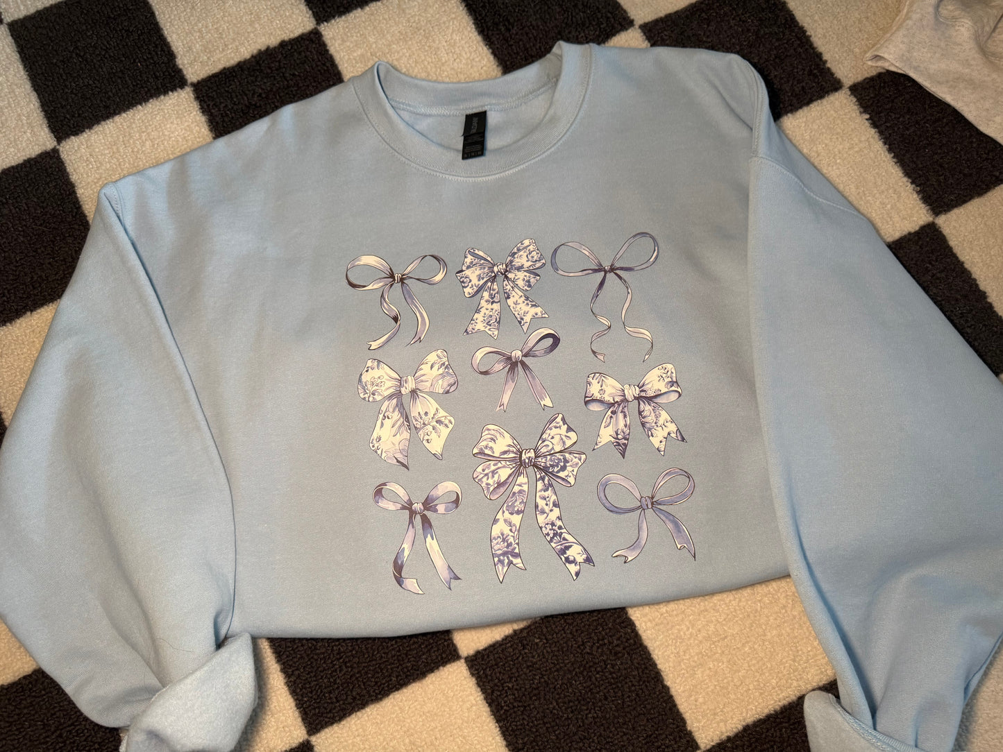 Floral bow crewneck