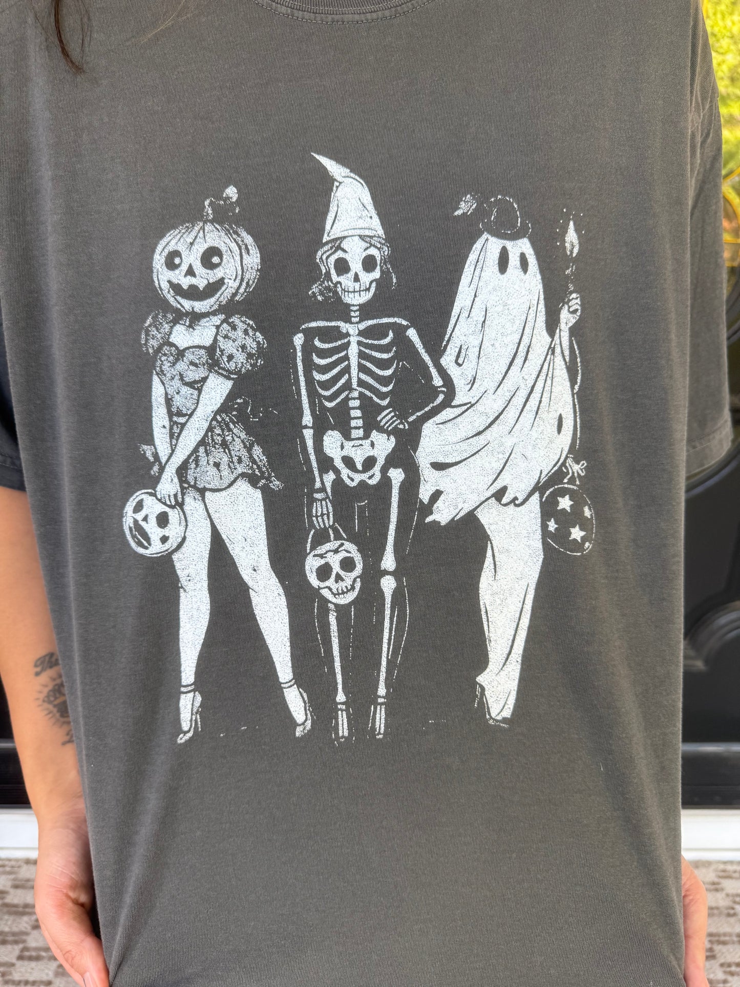 Glitter spooky tee
