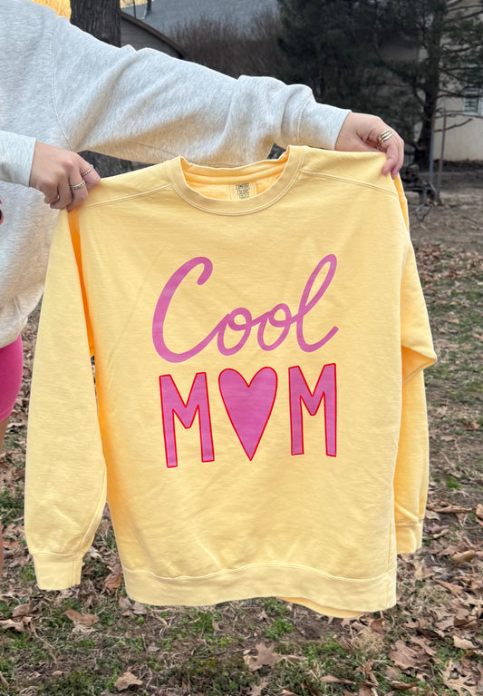 Cool mom Crew